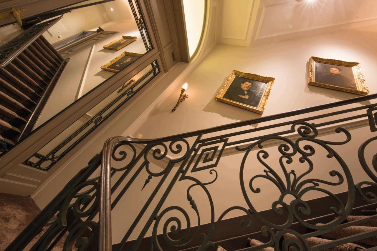 Louise Sur Cour Bed and Breakfast Saint-Gilles Exteriör bild
