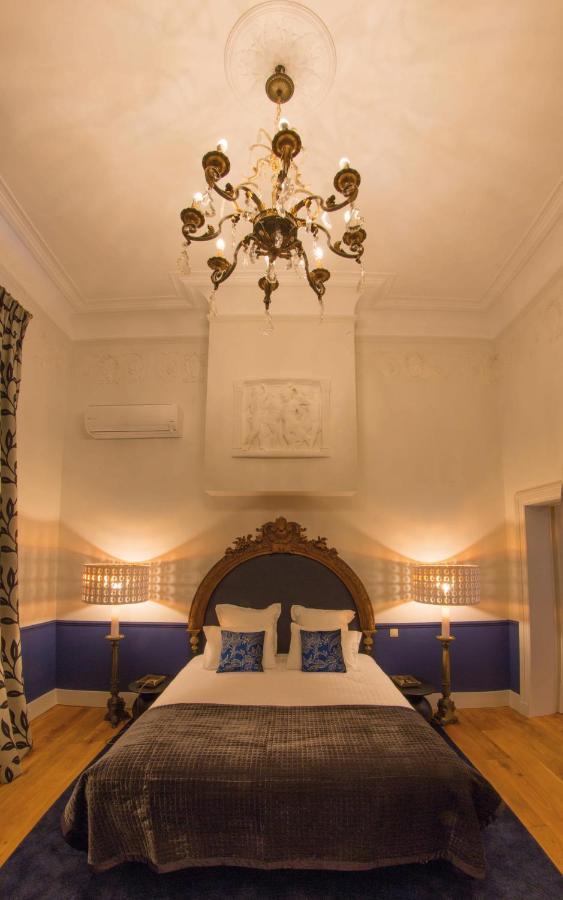 Louise Sur Cour Bed and Breakfast Saint-Gilles Exteriör bild